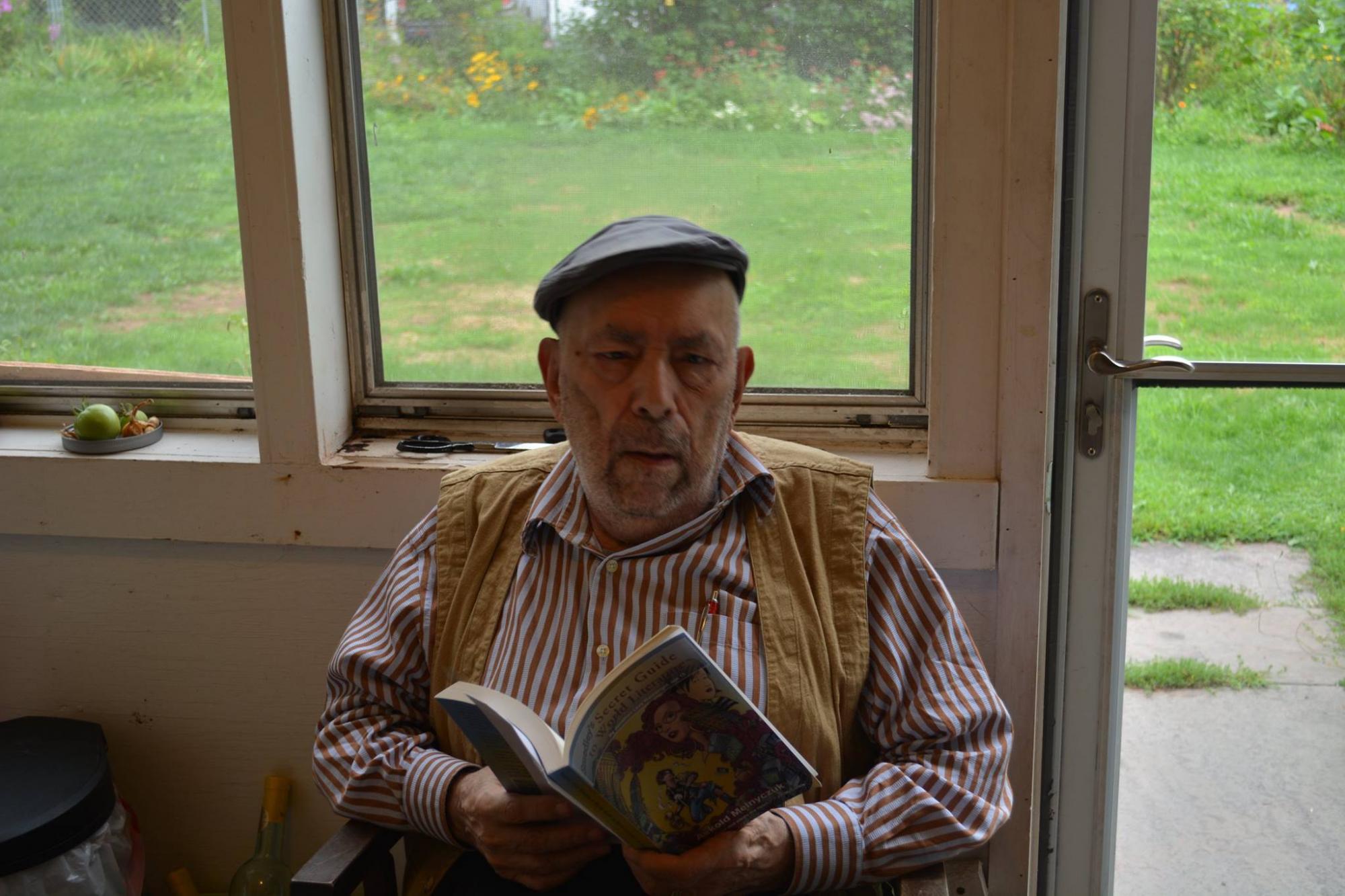 &quot;Он знал цену словам&quot;: умер выдающийся украинский поэт