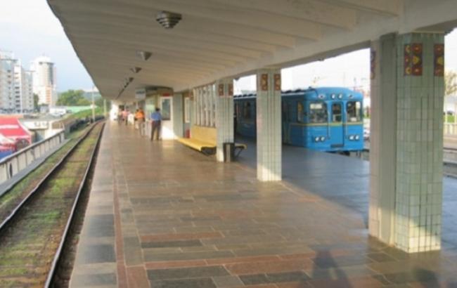 В Киеве открывают отремонтированный вестибюль станции "Левобережной"