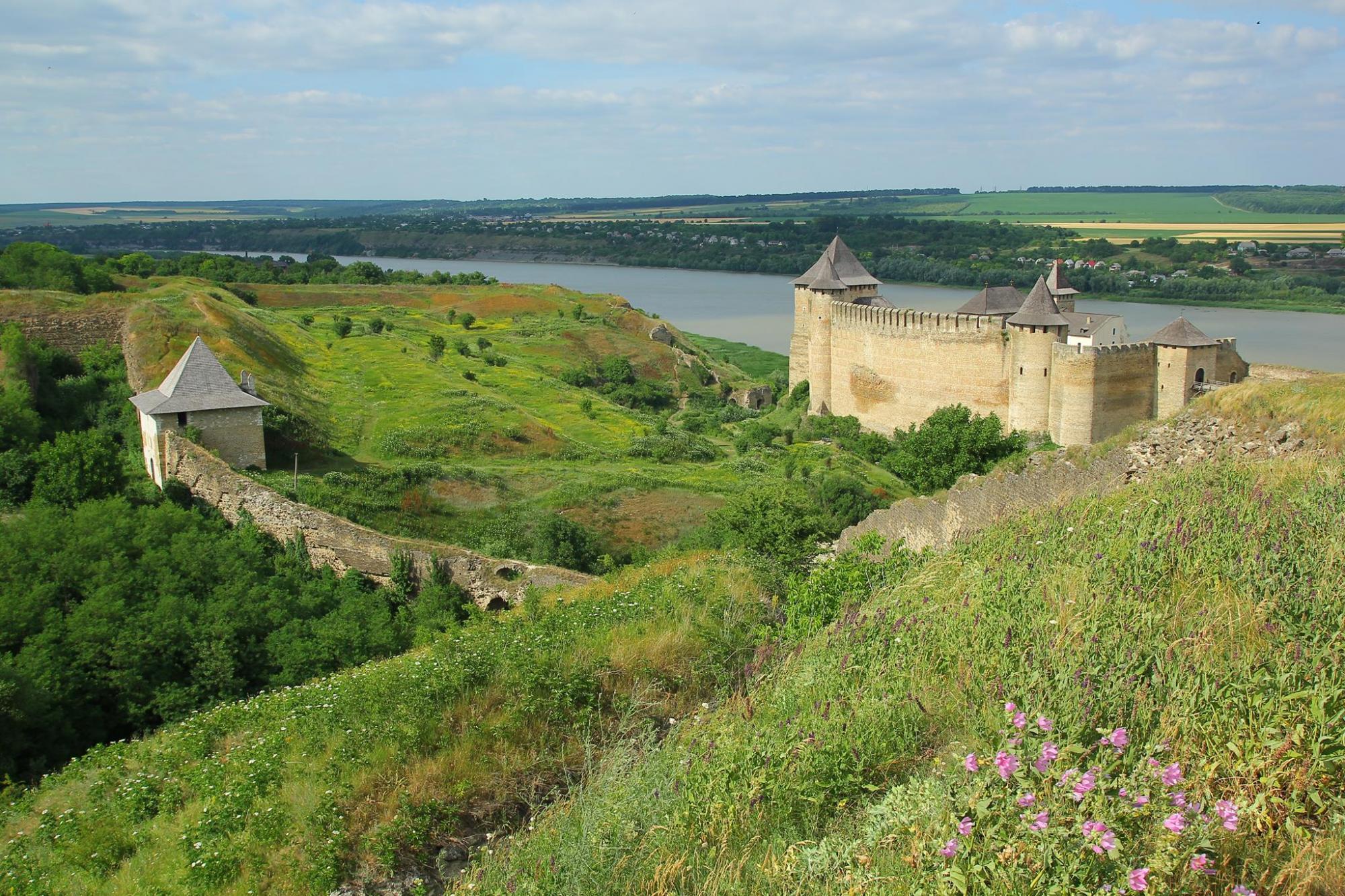 Четыре крепости за уикенд: тур выходного дня из Киева