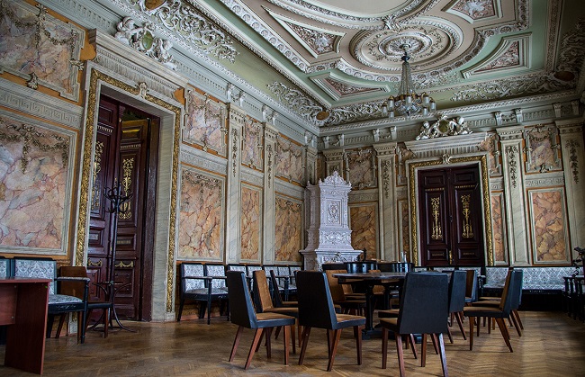 Внутренняя обстановка бывшего особняка купца Либермана 