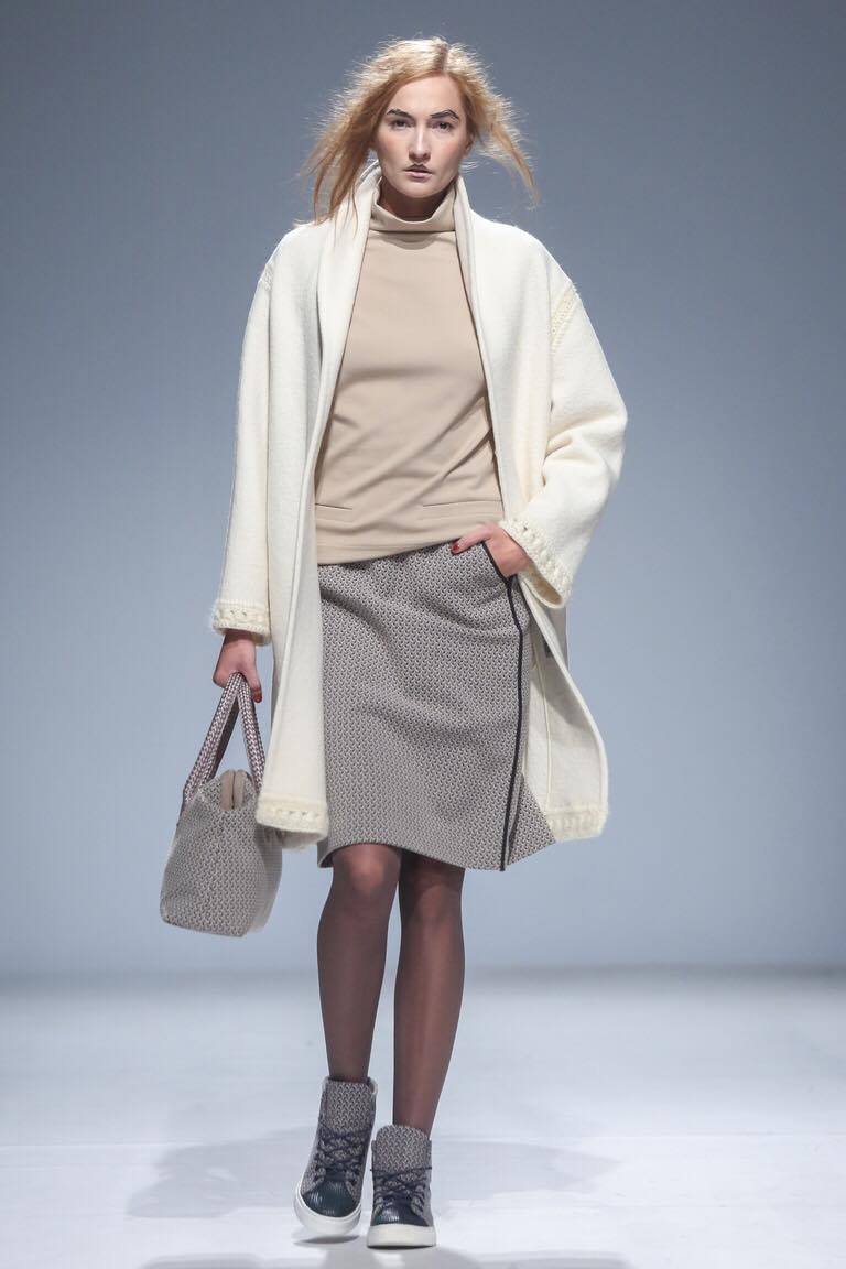 Погоня за 90-ми и бунтарский дух: дизайнеры рассказали об актуальных трендах нового сезона