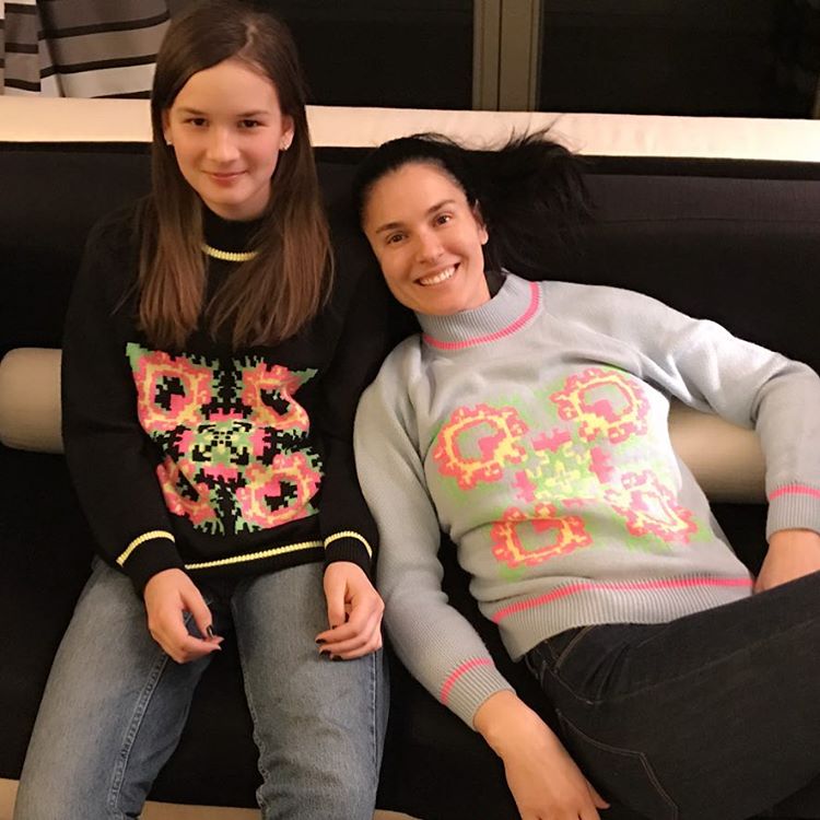 Маша Єфросиніна з донькою