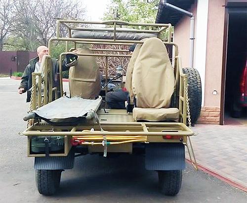 Киевские волонтеры построили на базе "ЛуАЗ" транспорт для оперативной эвакуации раненных с поля боя
