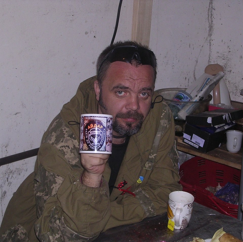 "Завжди був веселий": у Хмельницькому провели в останню путь бійця АТО (відео)