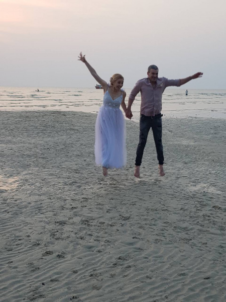 "Здесь пахнет счастьем": Тоня Матвиенко и Арсен Мирзоян второй раз поженились в Таиланде