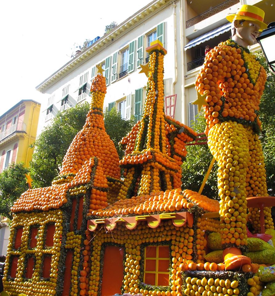 У Франції проходить фестиваль лимонів