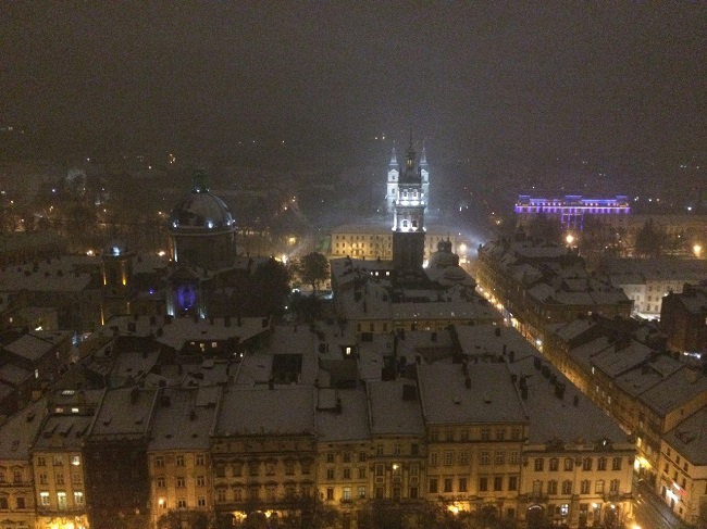 Снегопады в Украине: самые невероятные фото