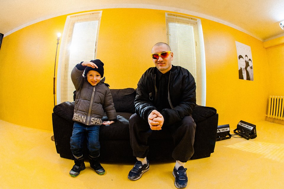 "Похотливая романтика": основатель "Грибов" рассказал об изменах жены