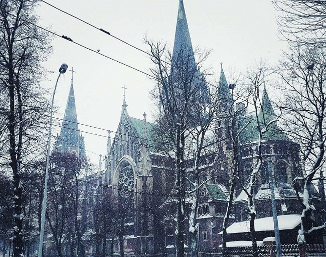 Снегопады в Украине: самые невероятные фото