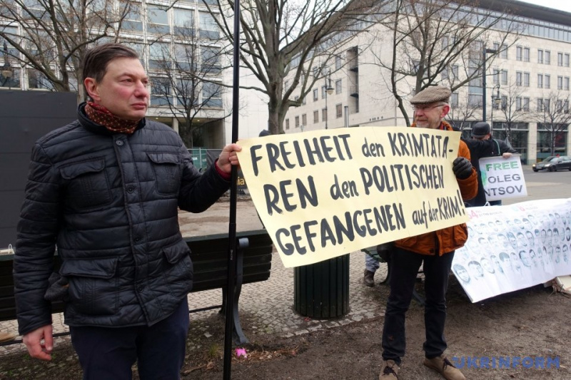 В Берліні росіяни провели акцію на захист кримських татар