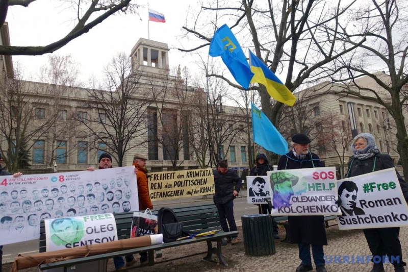 В Берліні росіяни провели акцію на захист кримських татар