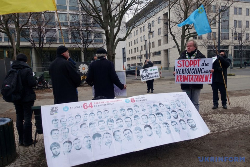 В Берліні росіяни провели акцію на захист кримських татар