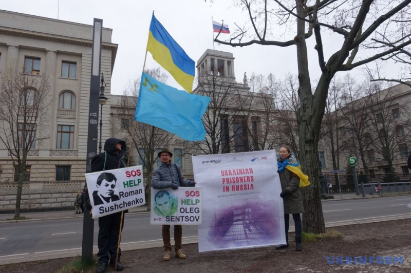 В Берліні росіяни провели акцію на захист кримських татар