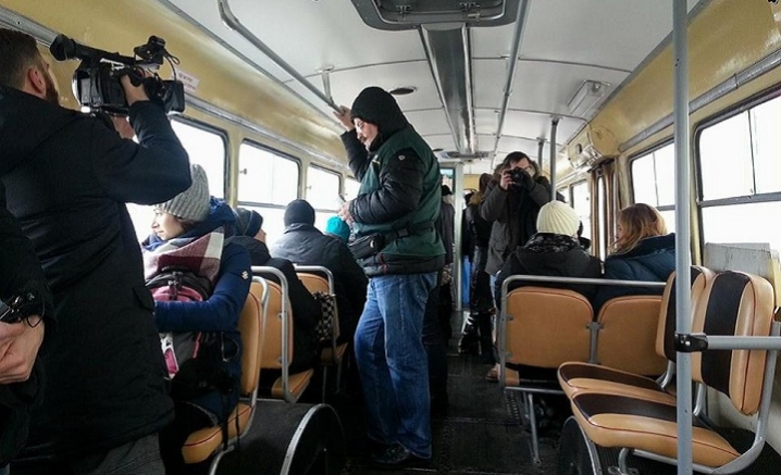 У Чернівцях мер переодягнувся в кондуктора, щоб дізнатися думку городян про себе