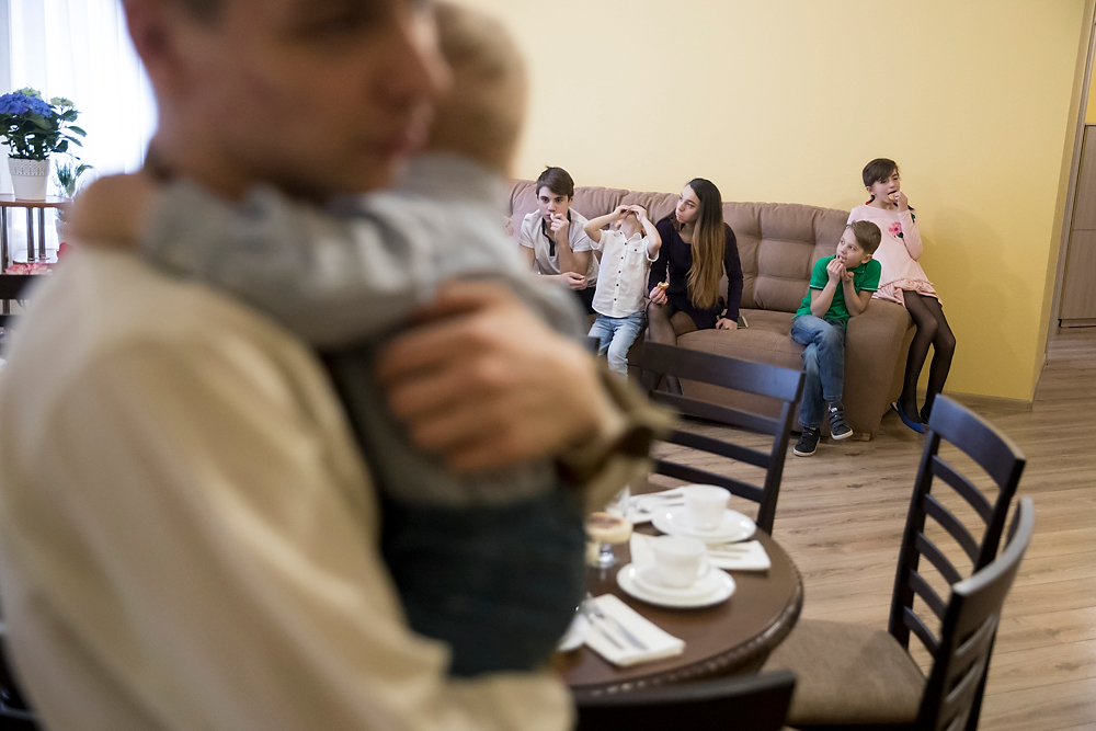 Кличко: Ми робимо все можливе, аби діти-сироти відчували, що про них турбуються