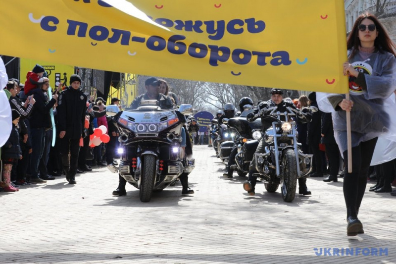 Юморина 2018: в Одессе грандиозно отпраздновали День смеха (фото, видео)