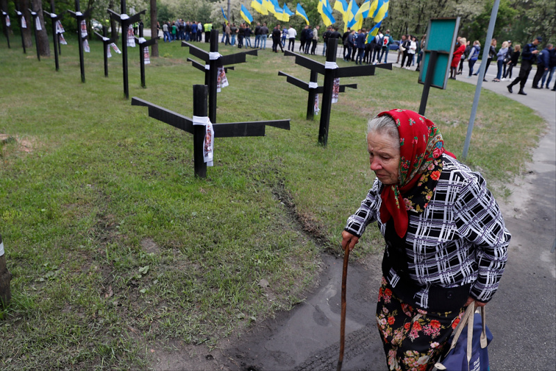 Кличко: Наша ответственность перед памятью жертв репрессий - отстоять нашу государственность