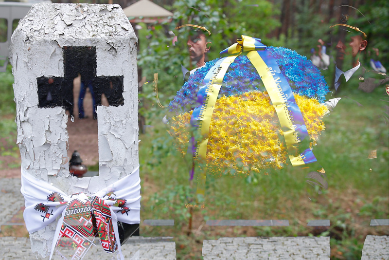 Кличко: Наша ответственность перед памятью жертв репрессий - отстоять нашу государственность