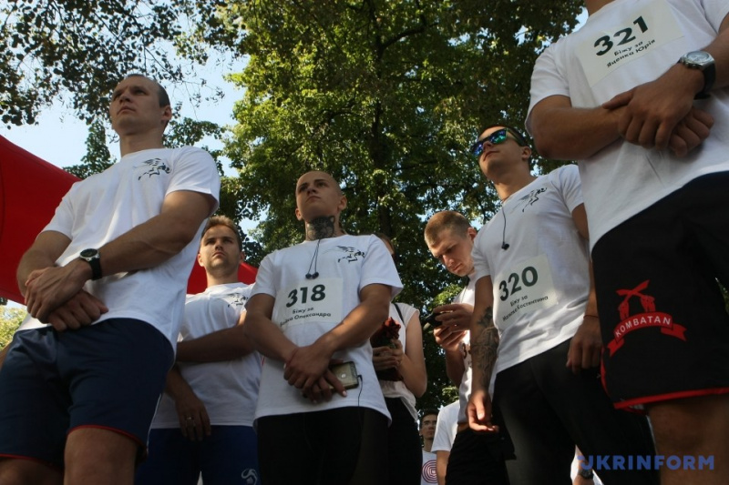 "С именем погибшего героя": в Киеве прошел забег в память воинов