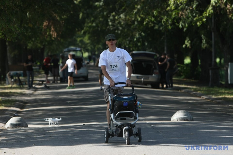 "С именем погибшего героя": в Киеве прошел забег в память воинов