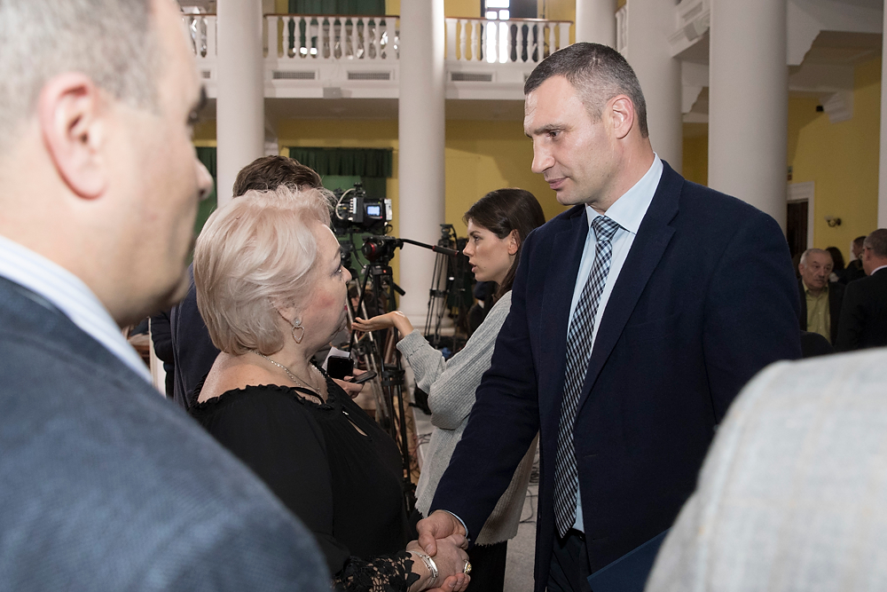 На прем’єрі фільму про Голокост Кличко пообіцяв відкрити в Києві Меморіал світового рівня