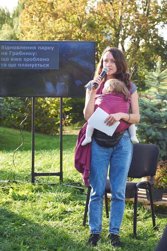 У Рівному спалахнув скандал: депутата цькують за материнство