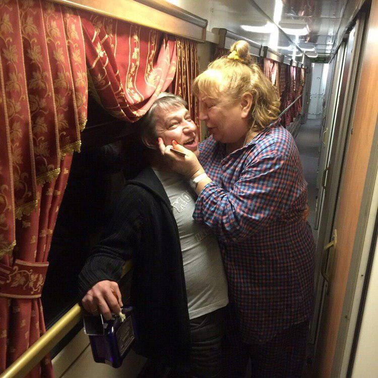 Зірку &quot;Сватів&quot; запідозрили в алкоголізмі: деталі скандалу (фото)