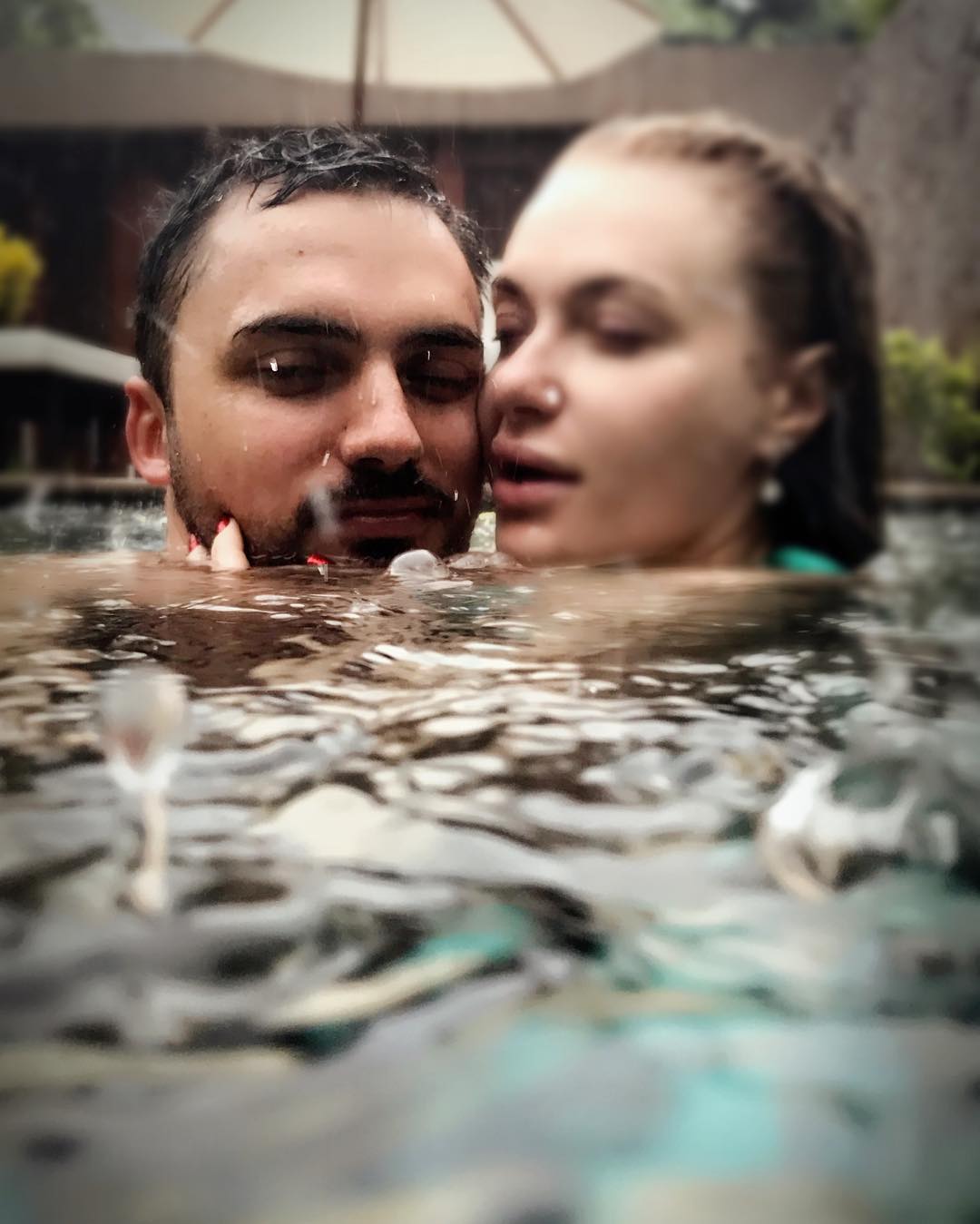 Слава з Неангелів з чоловіком