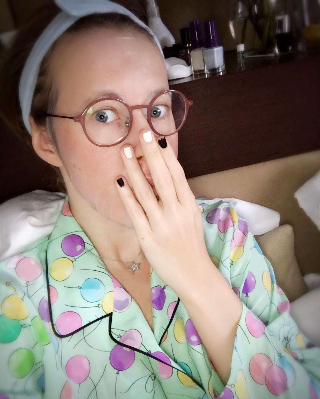 Ксения Собчак удивила снимком без макияжа