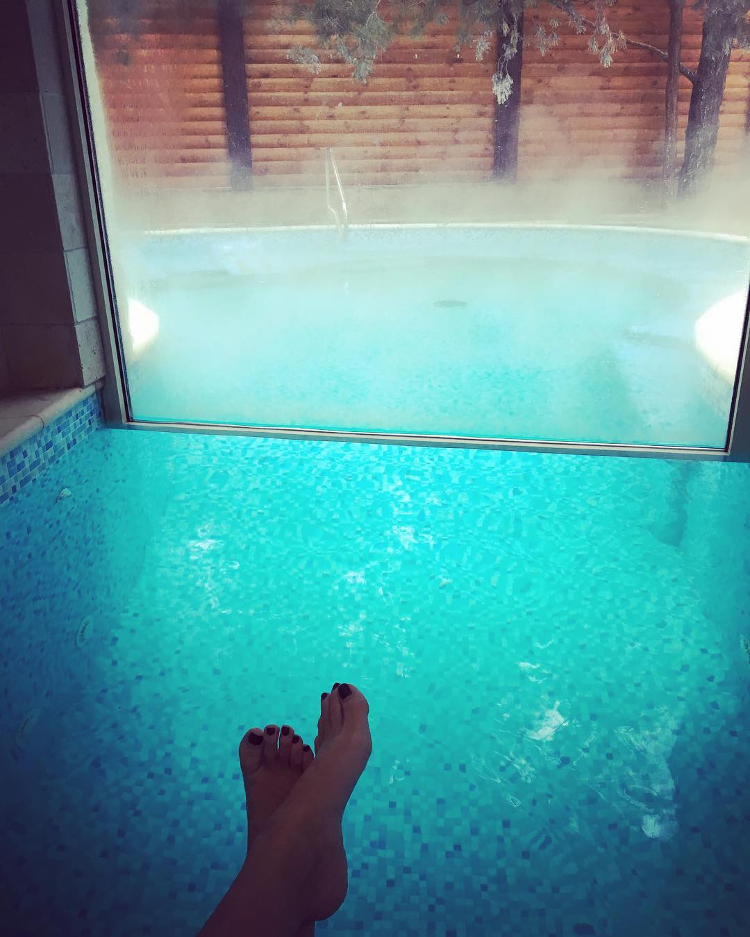 Беременная Катя Осадчая показала, как проводит новогодние каникулы