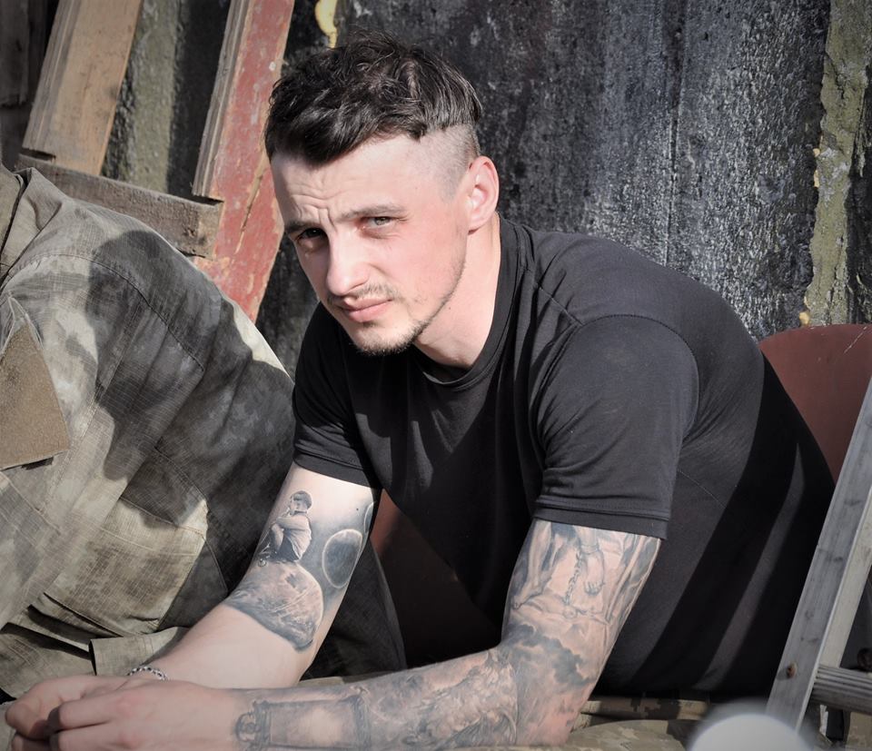 Волонтер показала фото українських воїнів на передовій