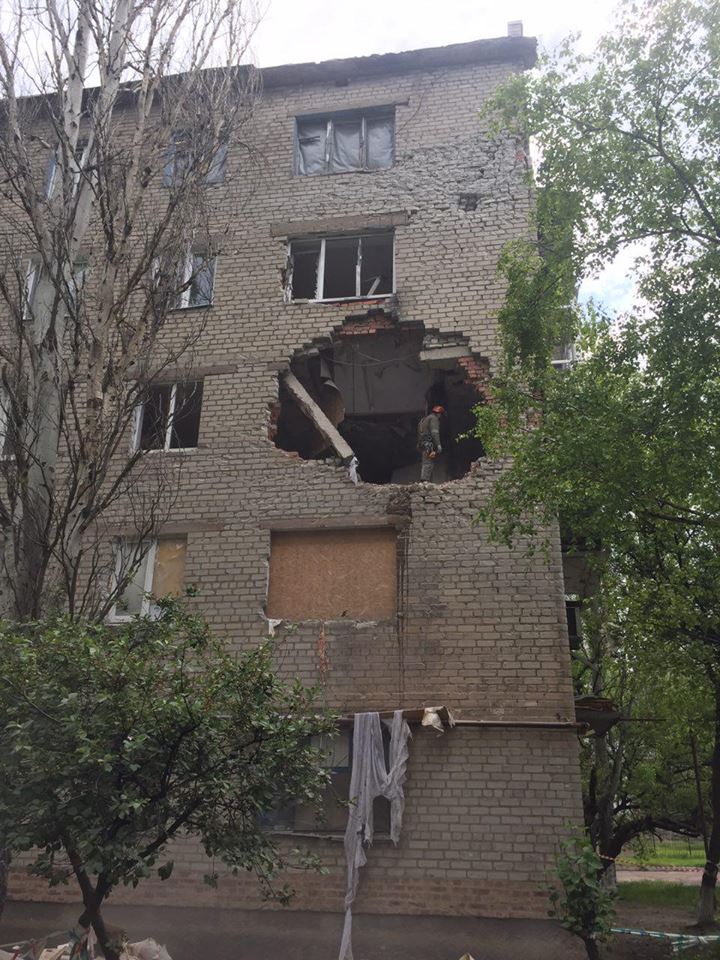 У мережі показали фотографії наслідків обстрілу Авдіївки російськими найманцями