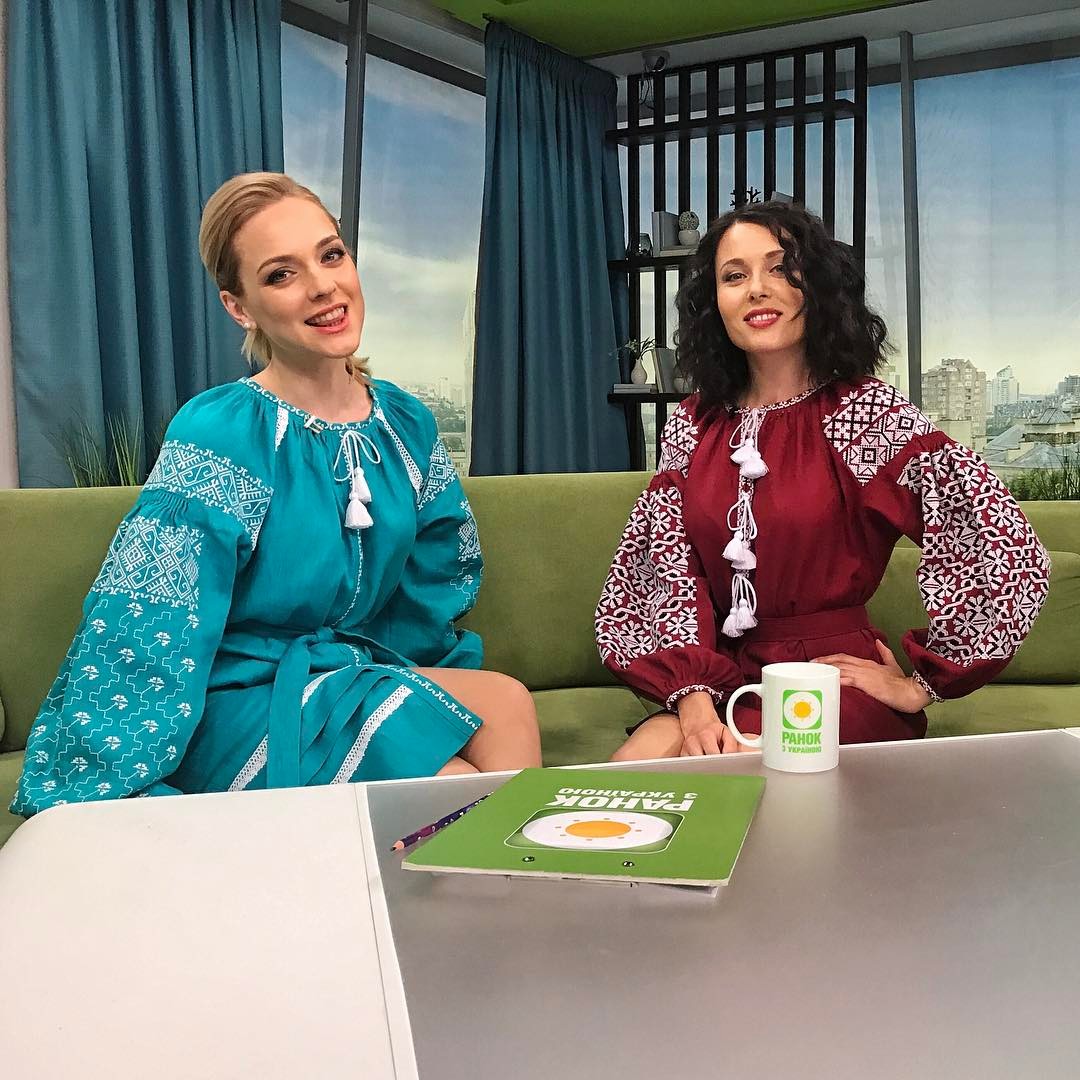 Зіркові українці одягли вишиванки