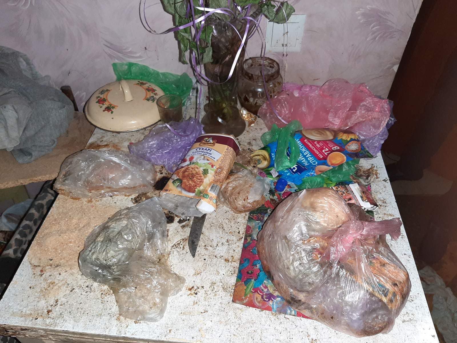 В Одесі у горе-батьків забрали дітей: вони просили їжу через кватирку