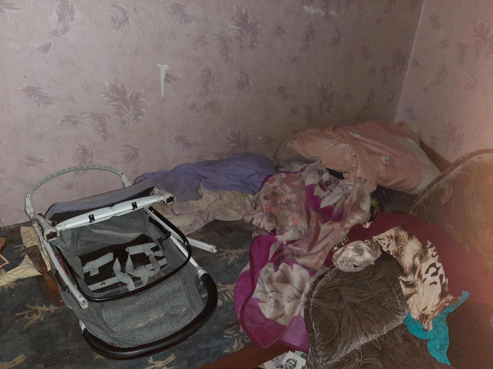 В Одесі у горе-батьків забрали дітей: вони просили їжу через кватирку