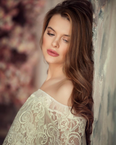 Преподаватель истории и английского языка: что известно о новой солистке "ВИА Гры" (фото)