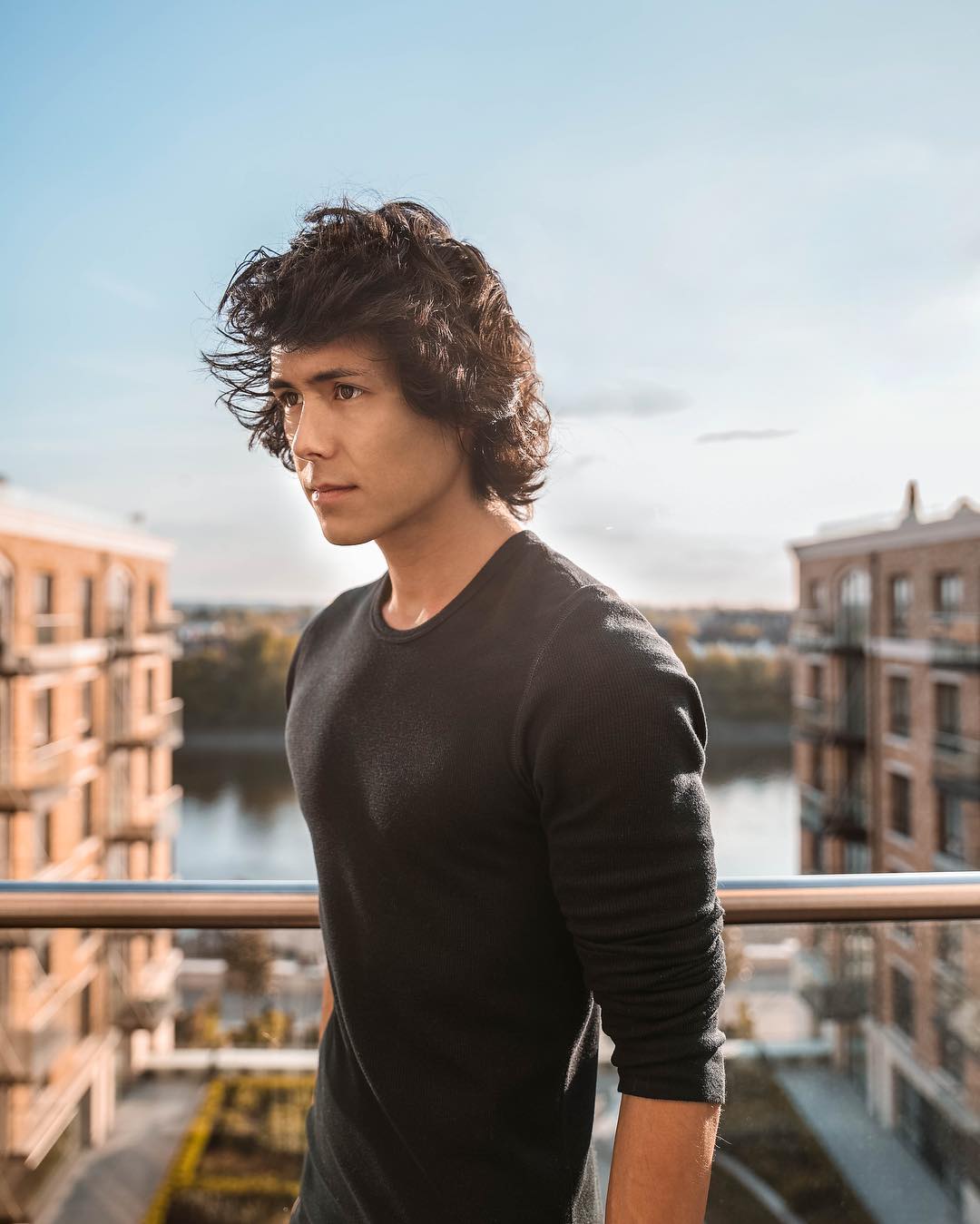 П'яний мажор жорстоко побив свою подругу, але уникнув покарання в суді (фото)