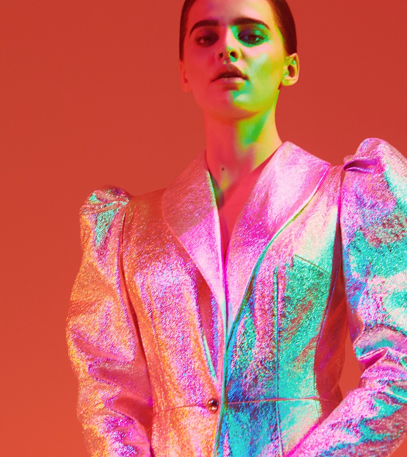 Мисс Украина-Вселенная 2014 сыграла роль космической Офелии в съемке дизайнера Катерины Рутман