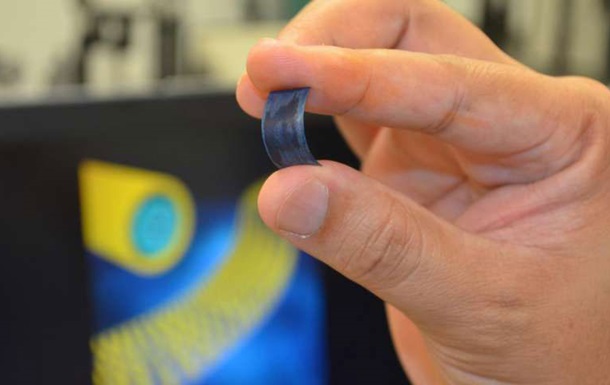 Вчені створили акумулятор для смартфонів, що заряджається за секунди