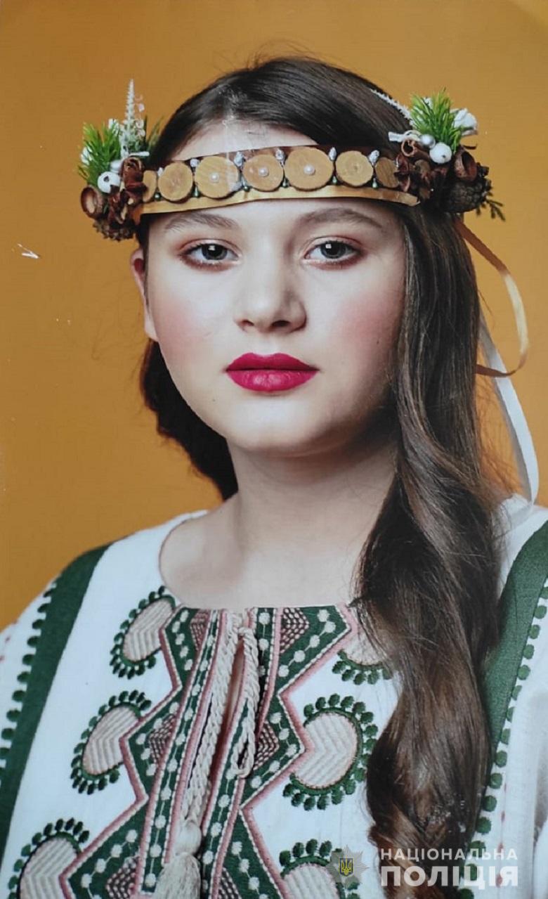 Поліція Києва 1,5 року шукає зниклу дівчинку: спливло нове доросле фото