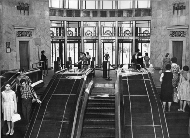 Как в Киеве строили метро: в сети появились старые фото украинской столицы