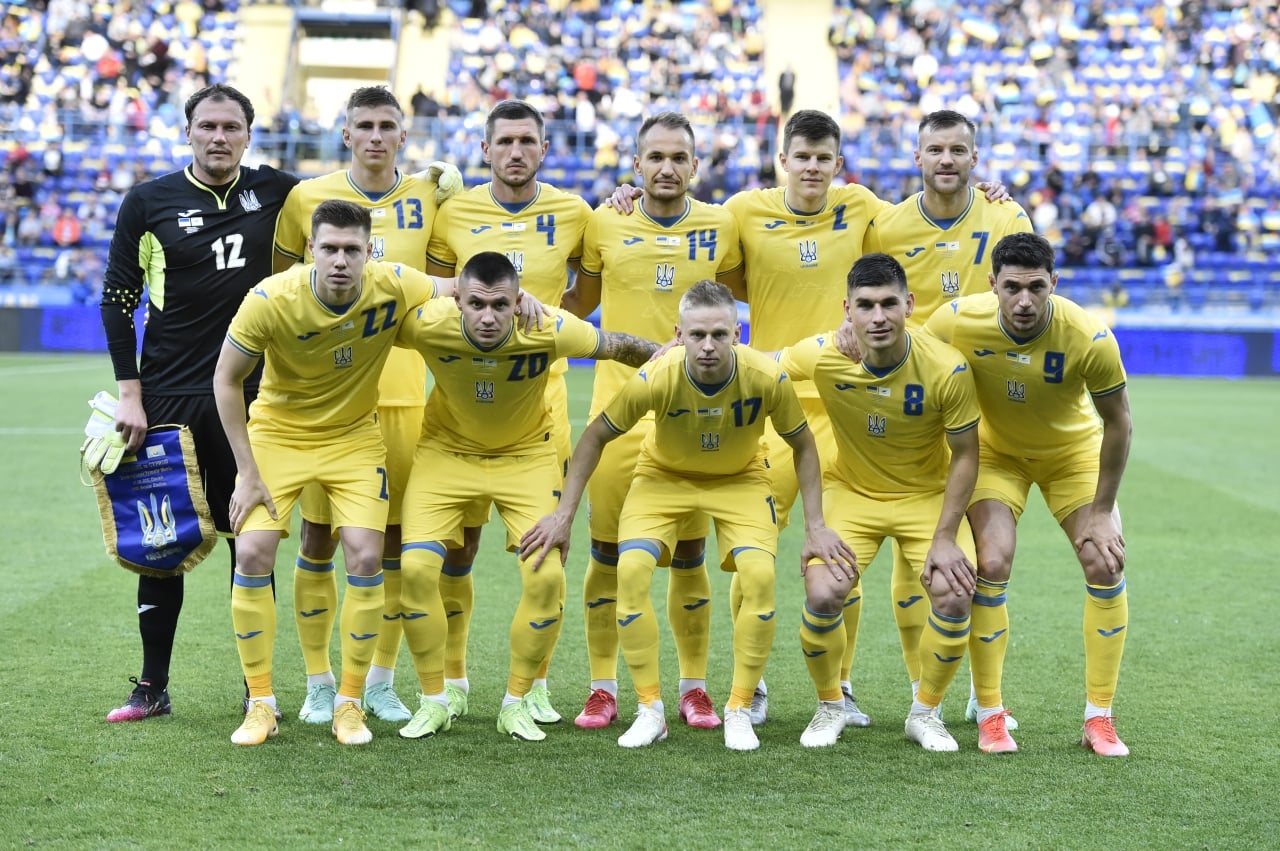 Відомий дизайнер оцінив нову форму збірної України. Спойлер: він в захваті