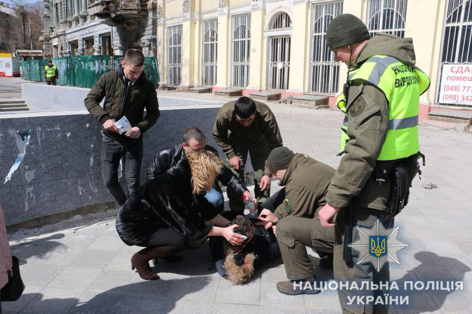 У центрі Одеси на перехожого впала частина фасаду пам'ятки архітектури