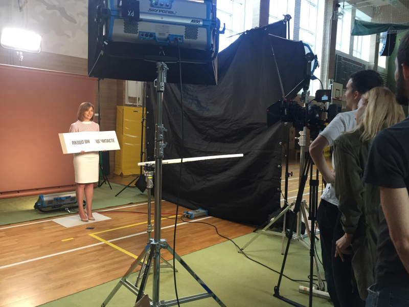 Маша Єфросиніна, Джамала, MONATIK та інші зірки закликають подякувати своїм вчителям