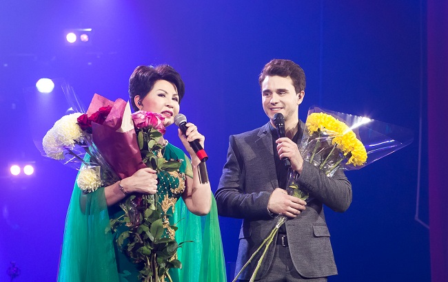 Аплодисменты с первых нот: Влад Сытник дал в Киеве большой сольный концерт