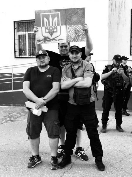 І знову на фронт: &quot;Квартал 95&quot; провідав бійців на передовій