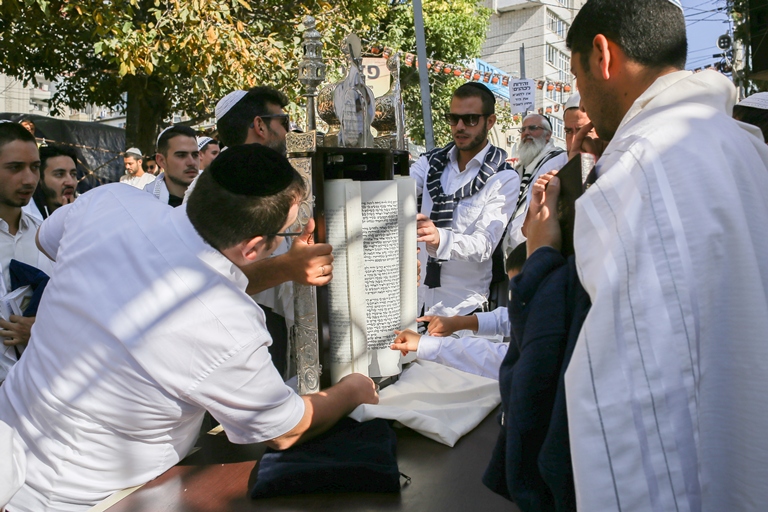 Рош Ха-Шана в Умани: фоторепортаж из места паломничества хасидов