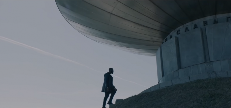 Популярний репер зняв кліп біля Батьківщини-мати (відео)