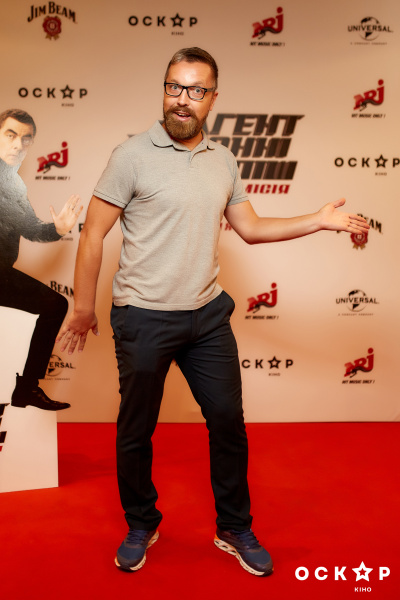 &quot;Агент Джонни Инглиш: Новая миссия&quot;: Ступка с Логуновой, Melovin и другие звезды на премьере