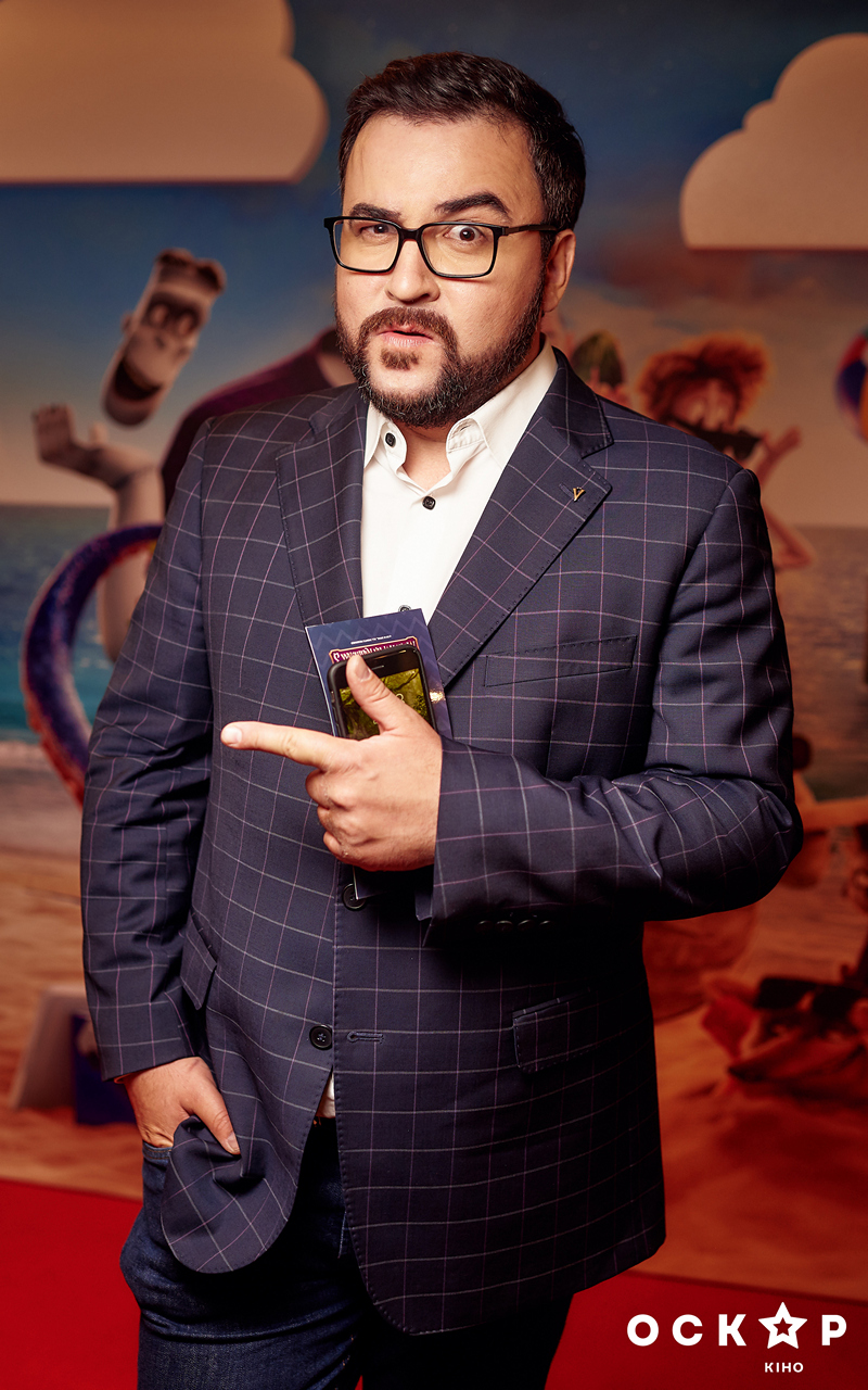 Леся Нікітюк і MELOVIN побували на прем'єрі &quot;Монстри на канікулах 3&quot; (фото)